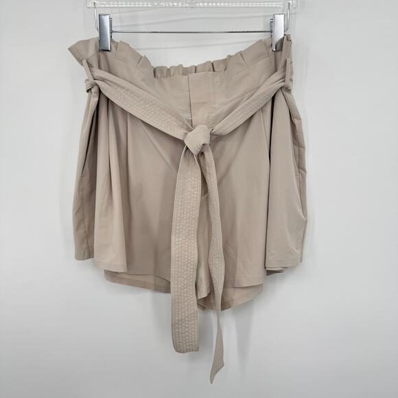 Athleta Skyline shorts II women's 20 paperbag belted high rise athleisure beige - Picture 3 of 11
